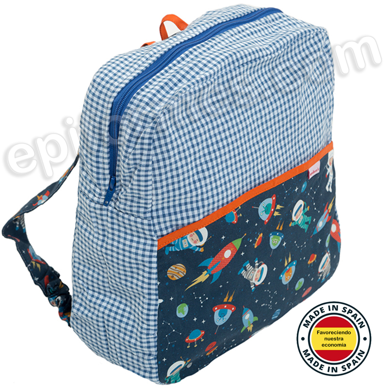 Mochila infantil con con estampados a juego con
