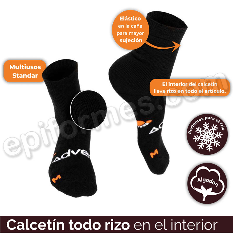 Calcetínes todo rizo en su interior