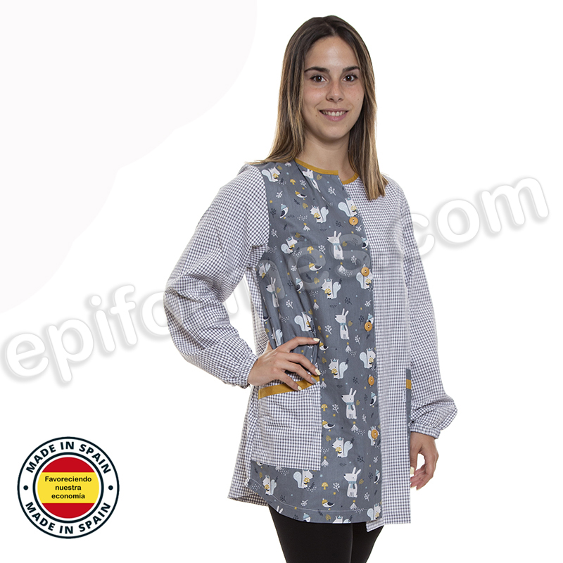 Bata de maestra, con cuadros, estampado perrito