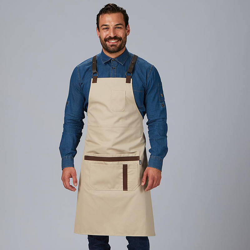 Delantal con peto, herrajes, Beige