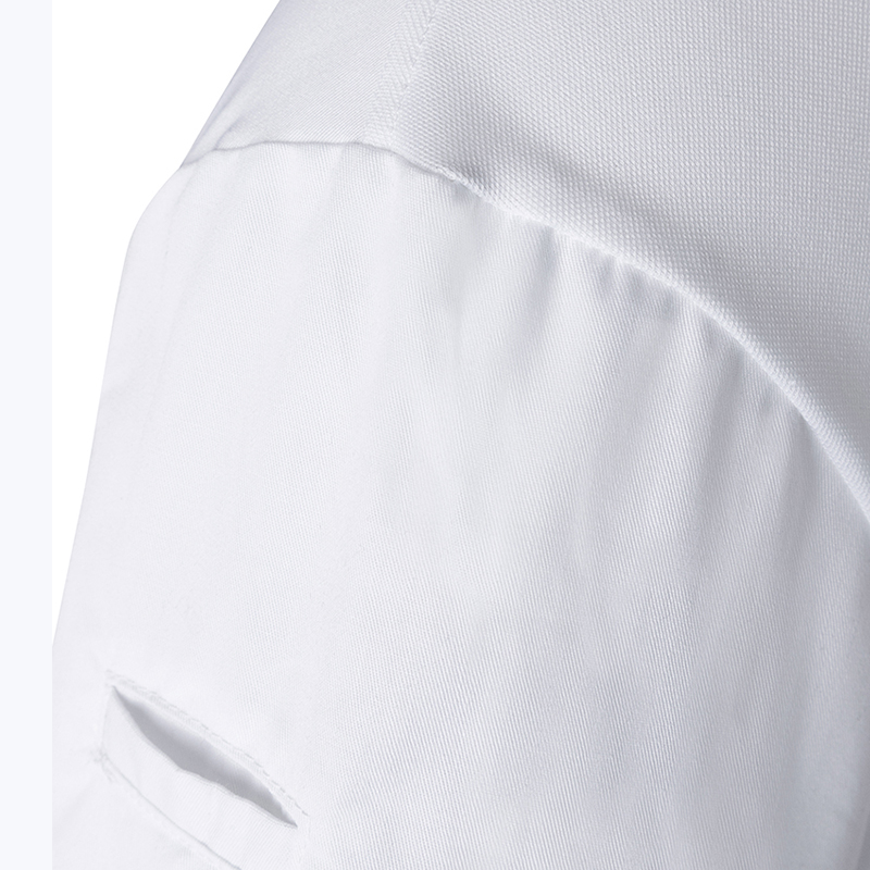 Moderna camiseta de cocinera blanca