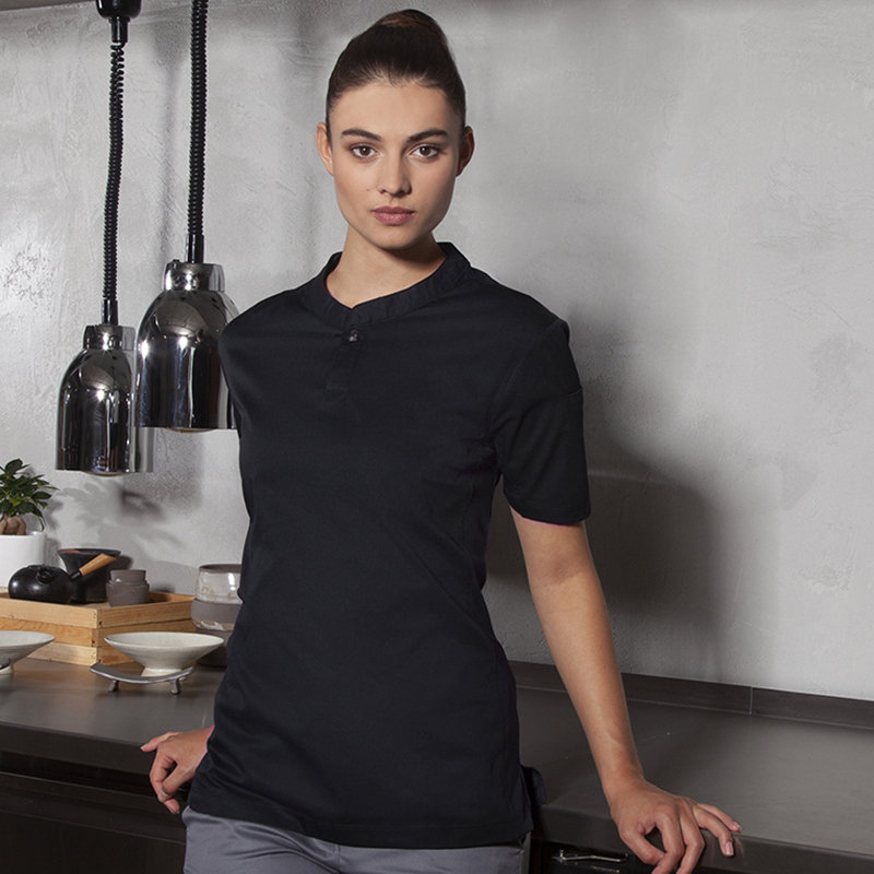 Moderna camiseta de cocinera negra