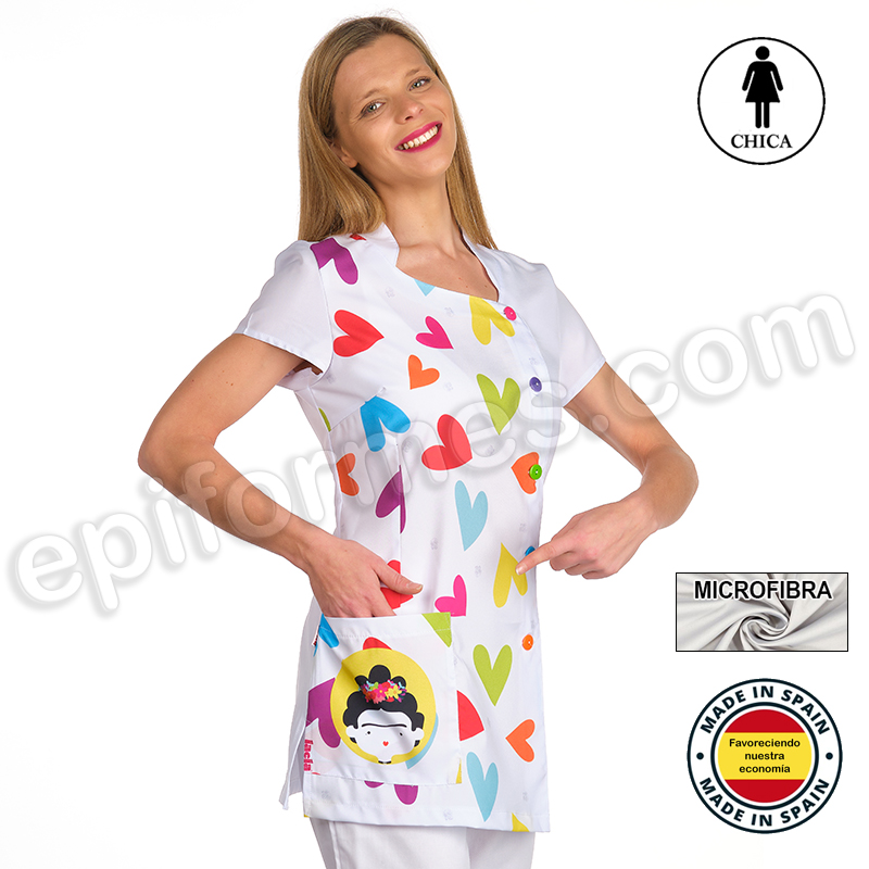 Casaca. Estampado "Corazones".