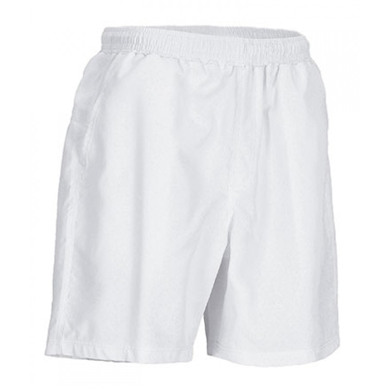 Pantalón corto deportivo con bolsillos.