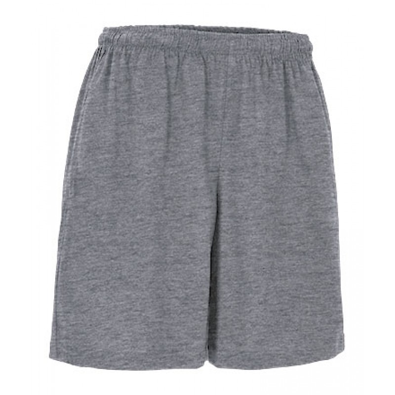 Pantalón corto deportivo con bolsillos.