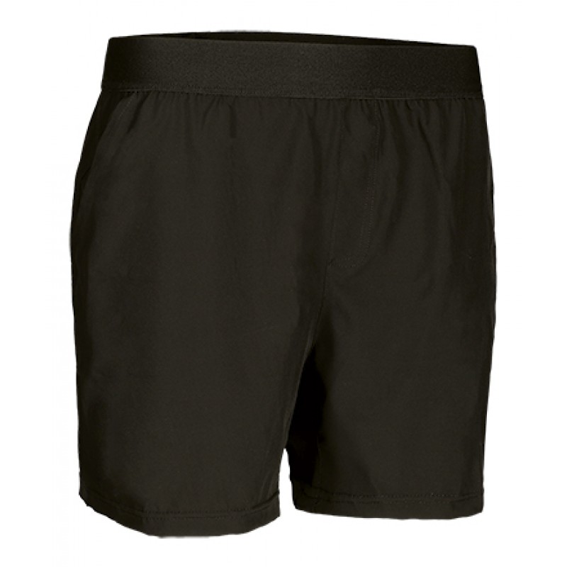 Pantalón corto deportivo con bolsillos.