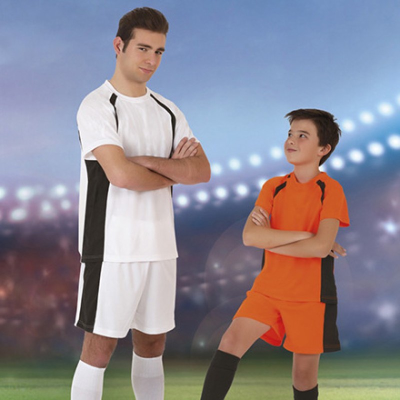 2 Equipaciones deportivas en bicolor