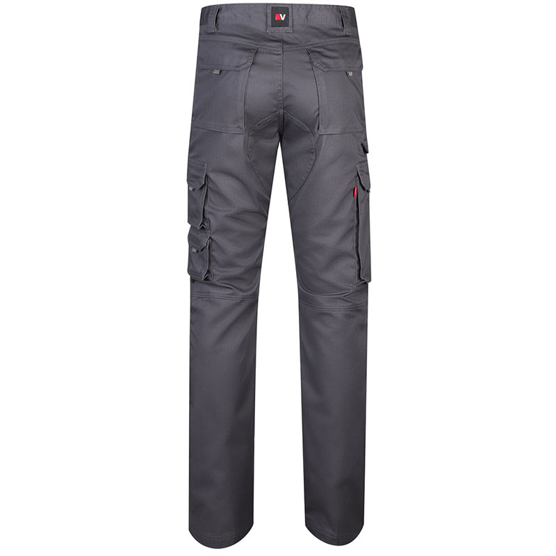 Pantalón multibolsillos clásico