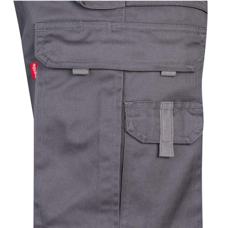 Pantalón multibolsillos clásico