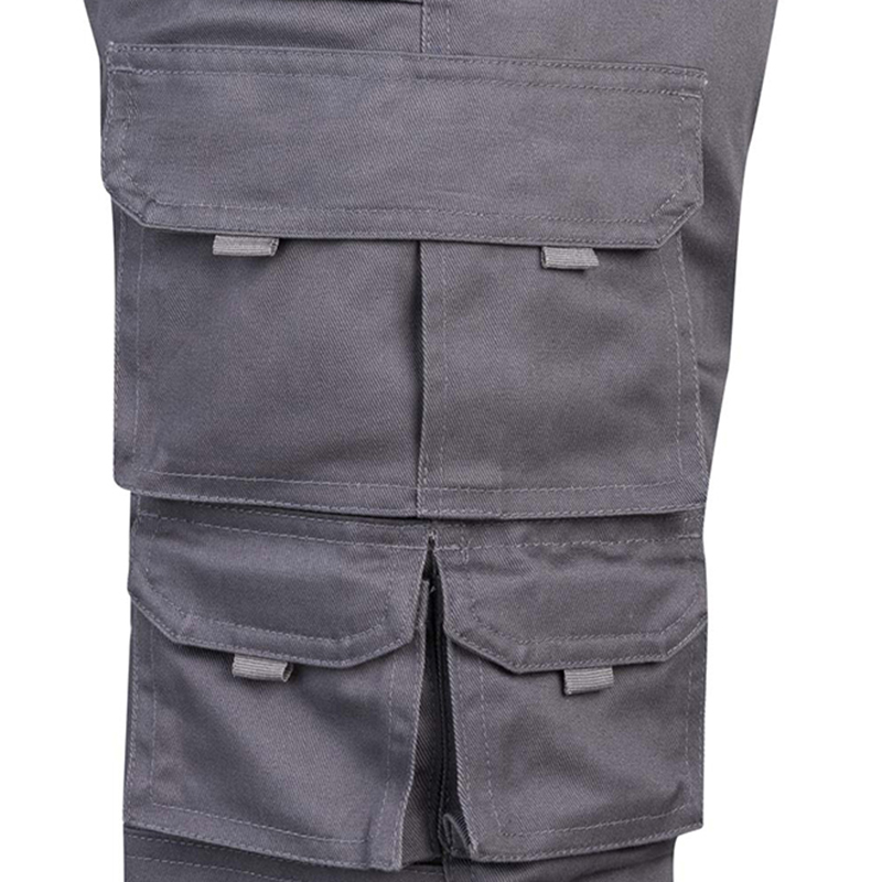 Pantalón multibolsillos clásico