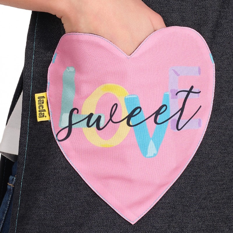 Estola Love, Pasión con Bolsillos de Corazón