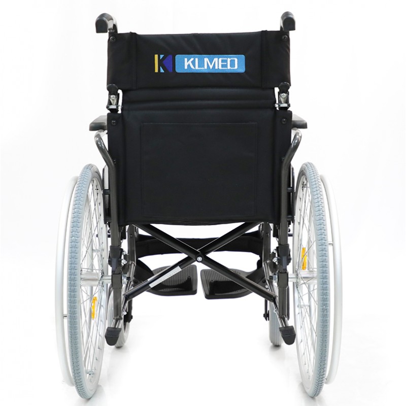 Silla de ruedas en acero